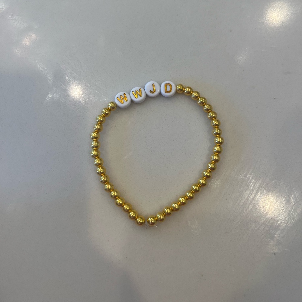 1 of these 3 bracelets pick in description
